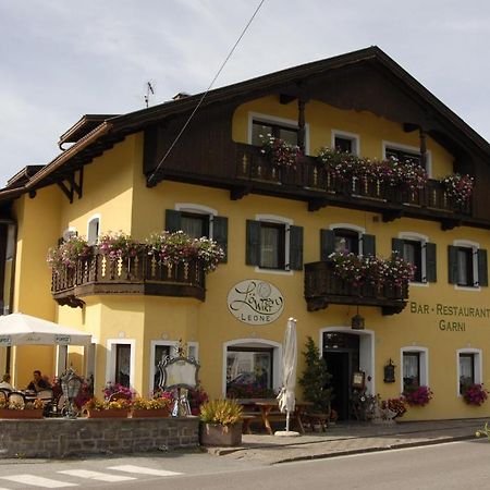 Hotel Loewenwirt Sexten Bagian luar foto