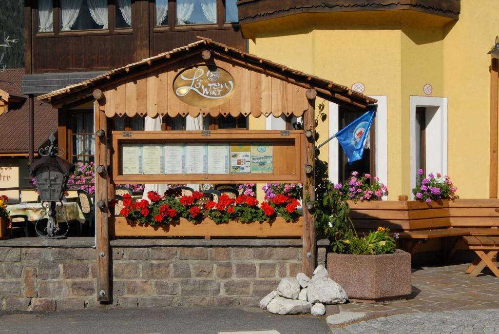 Hotel Loewenwirt Sexten Bagian luar foto